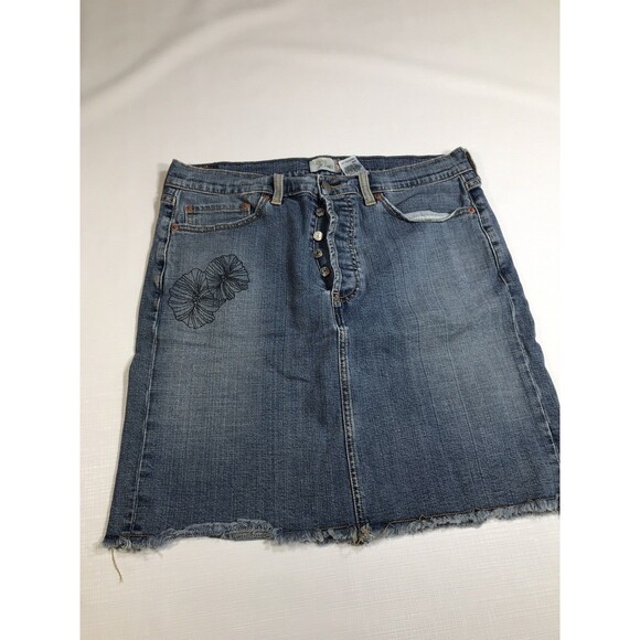 VTG Levi's Denim Skirt Womens Size 14 Button Fly A-Line Pockets 90s Y2K - Picture 1 of 8